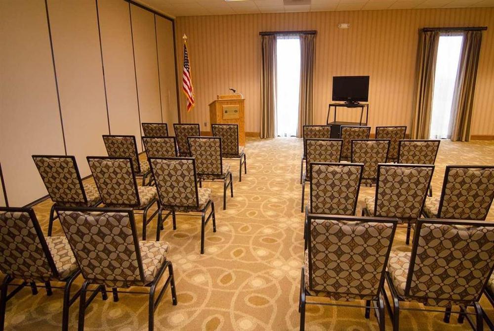 Hampton Inn St. Robert Business photo